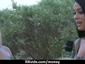 Amateur has sex for some quick cash 5